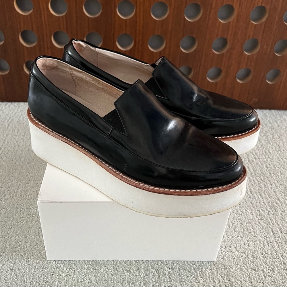 SOL SANA // Parent Loafers. SIZE 6. Black